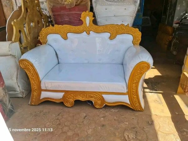 Canapé et fauteuils royaux