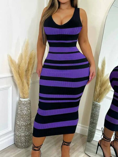 Robe moulante rayée