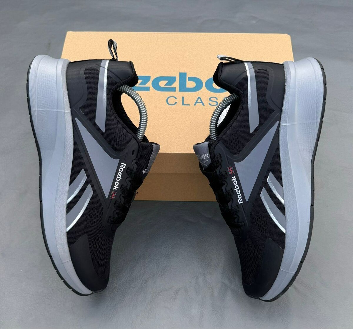 Chaussure reebook classic