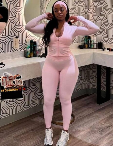 Ensemble de sport rose féminin