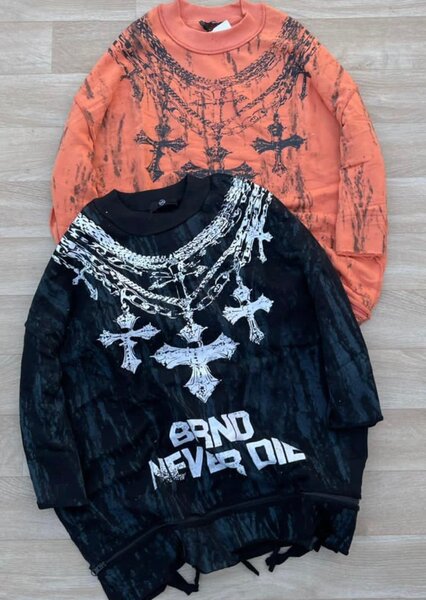 Pullovers à Imprimé Gothique