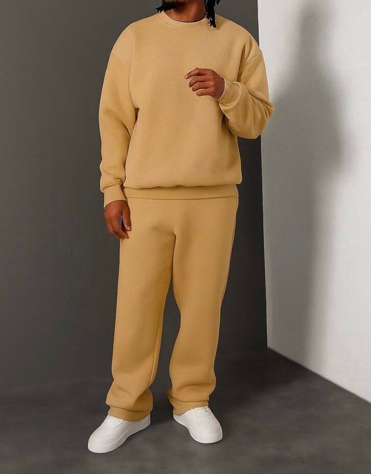 Ensemble de survêtement moderne