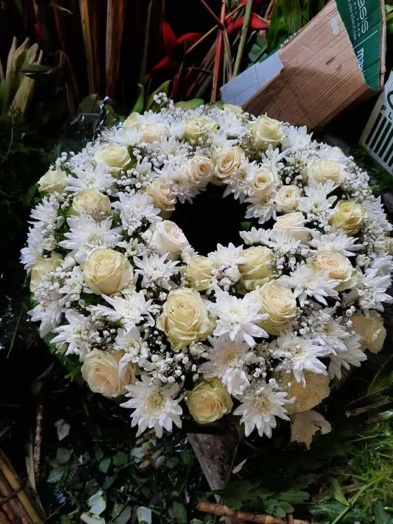 Couronne Funéraire Élégante