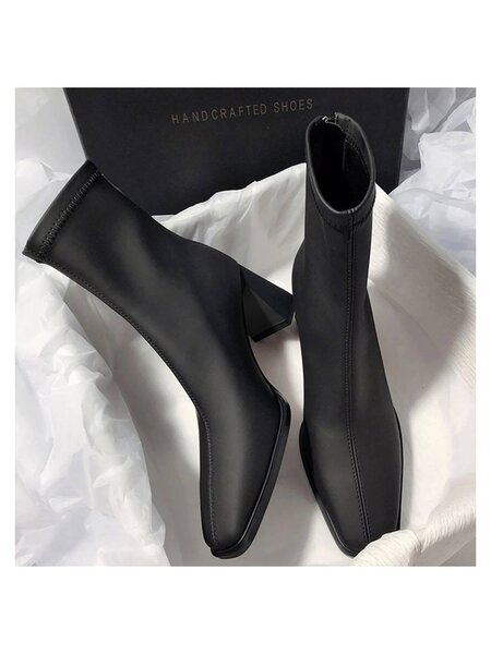 Bottes cuir élégantes femme