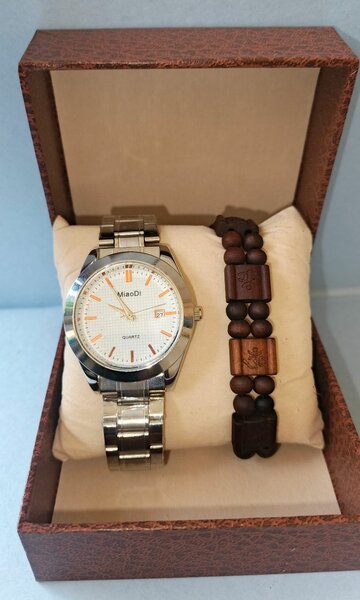 Montre élégante en acier inoxydable