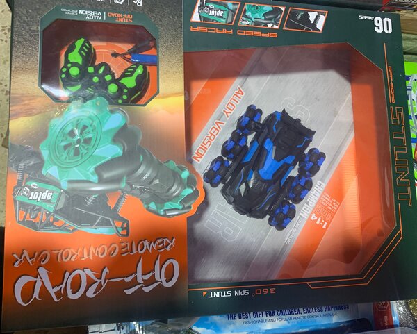 Voiture télécommandée tout-terrain