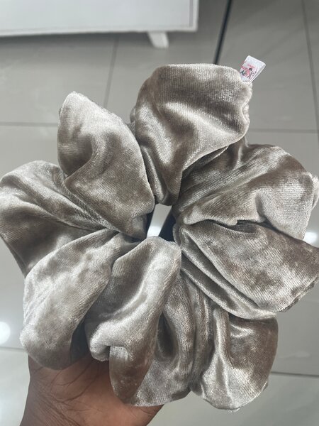 Chouchou en velours chic cheveux