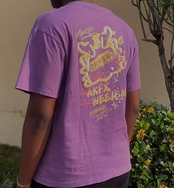 T-shirt violet décontracté