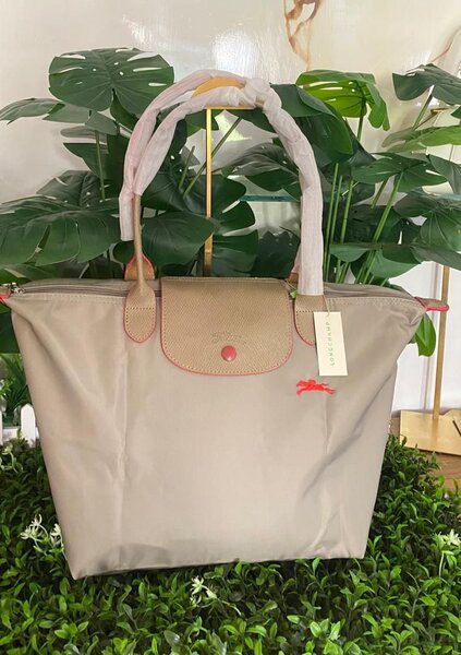 Sac à main pliable élégant