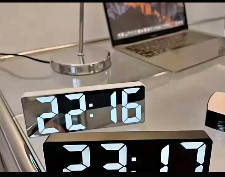 Horloge numérique LED miroir