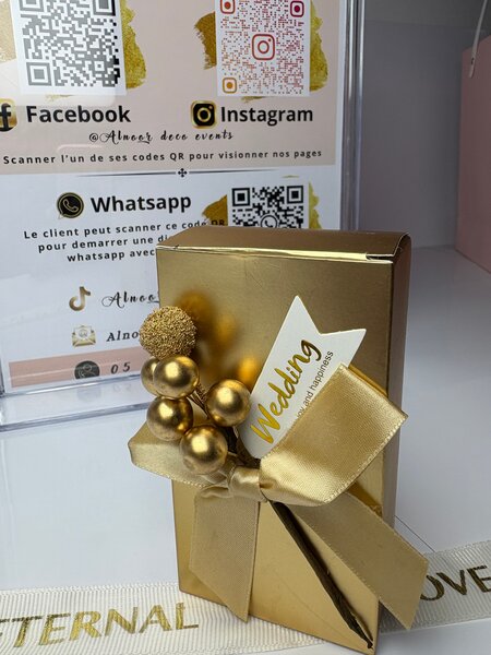 Boîte Cadeau Dorée Luxueuse