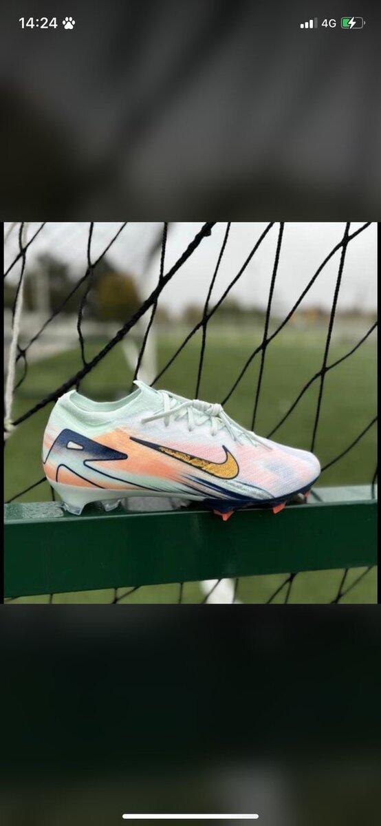 Chaussures de Football Légères