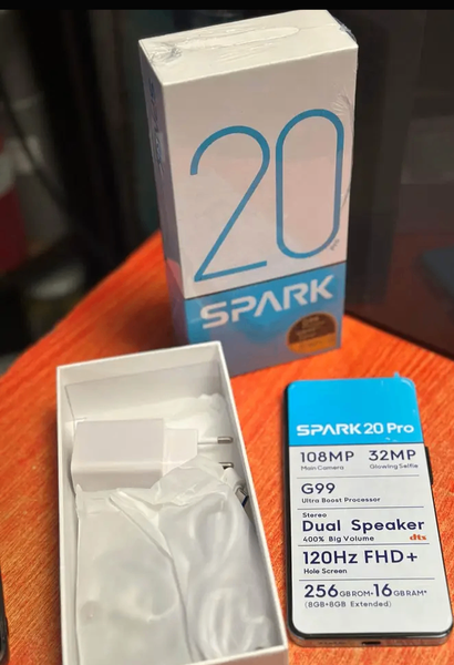 Tecno Spark 20 Pro 256GB