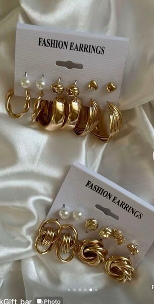 Boucles d'oreilles tendance dorées