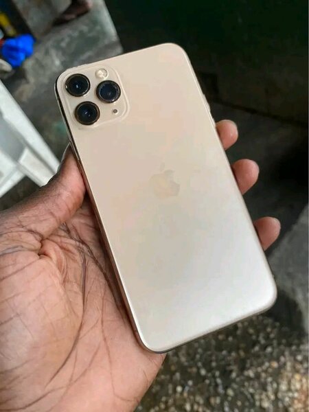 Apple iPhone 11 Pro