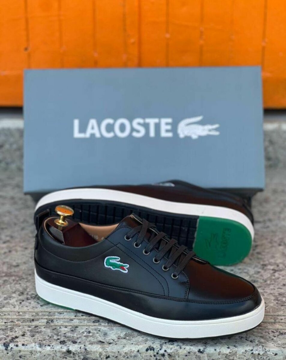 Sneakers Lacoste en cuir noir