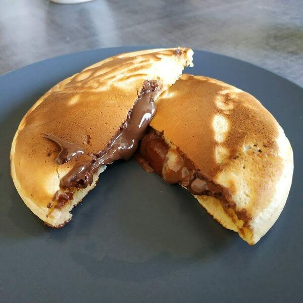 Pancakes fourrés au chocolat