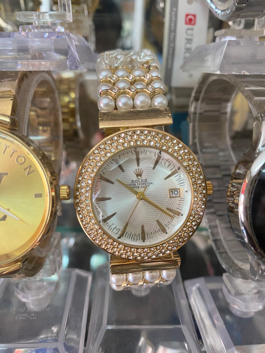 Montre femme luxe strass