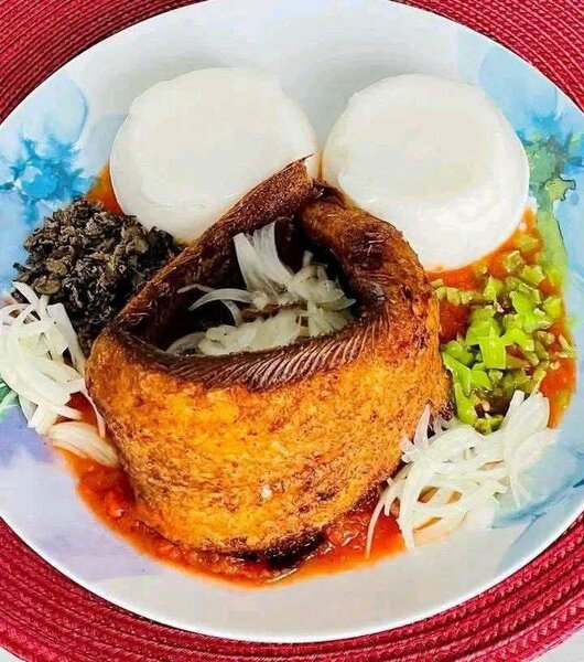 Plat Africain Poisson et Boulettes