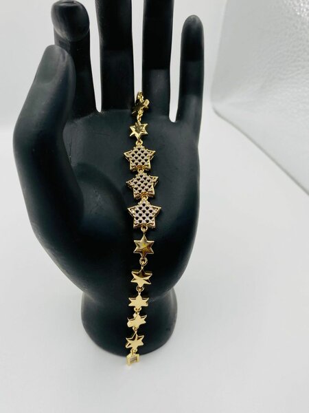 Bracelet en plaqué or élégant