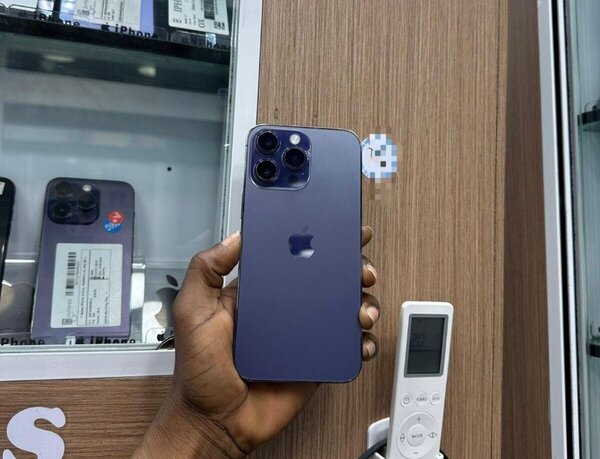 iPhone 14 Pro Max - Puissant et Élégant