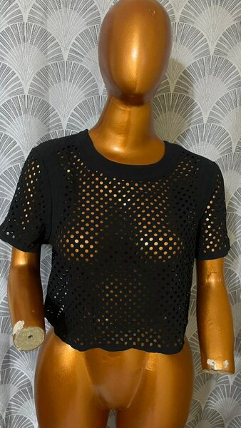 T-shirt filet noir tendance