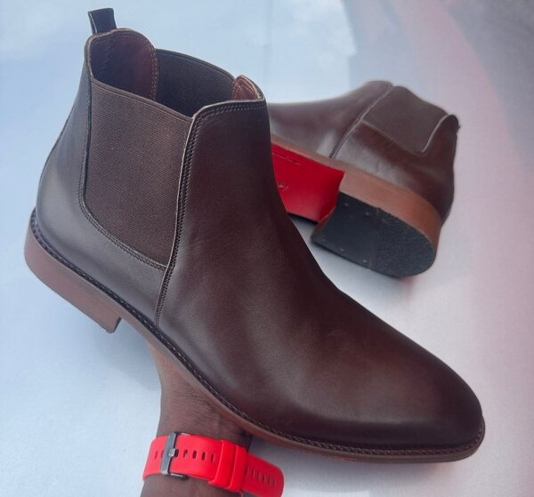 Chaussures en cuir élégant homme