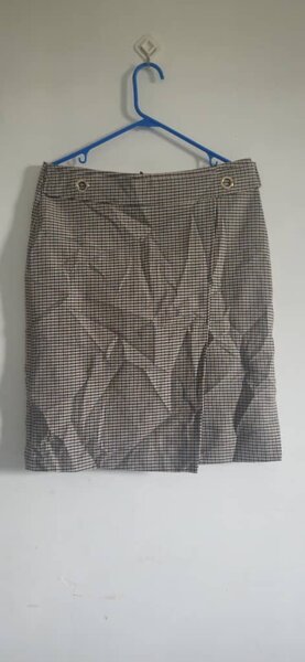 Jupe Crayon à Carreaux Élégante