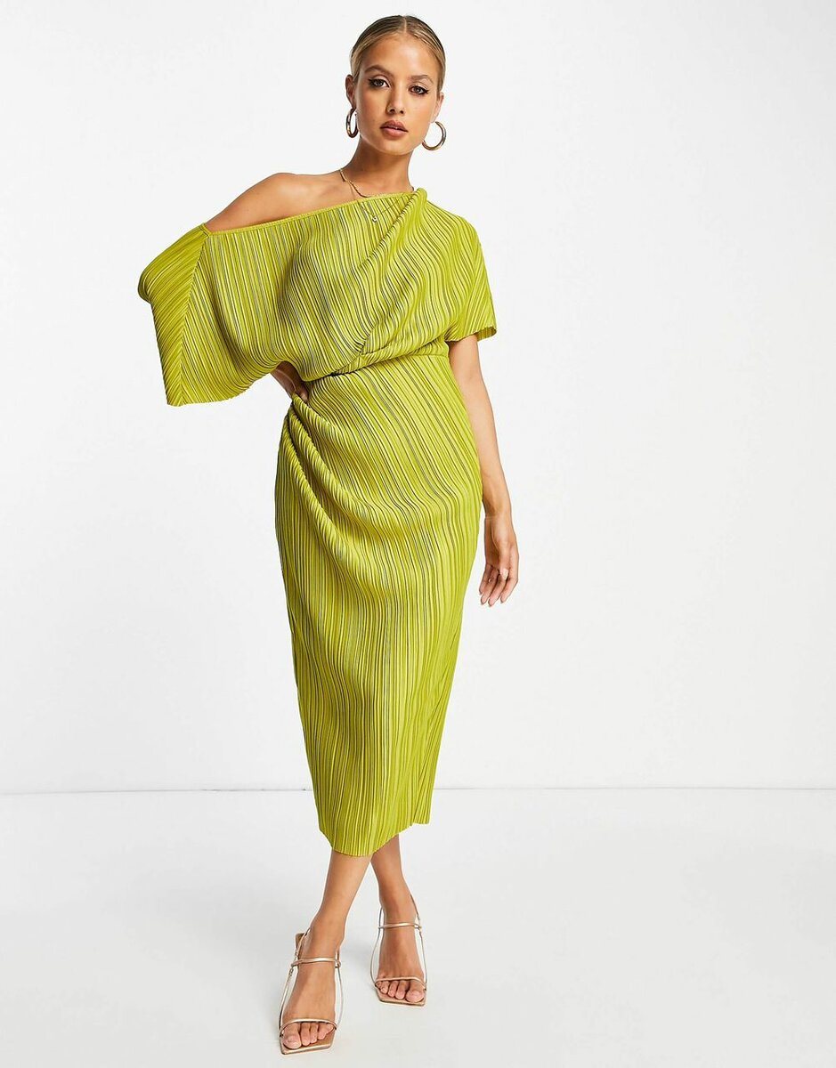Robe verte élégante asymétrique