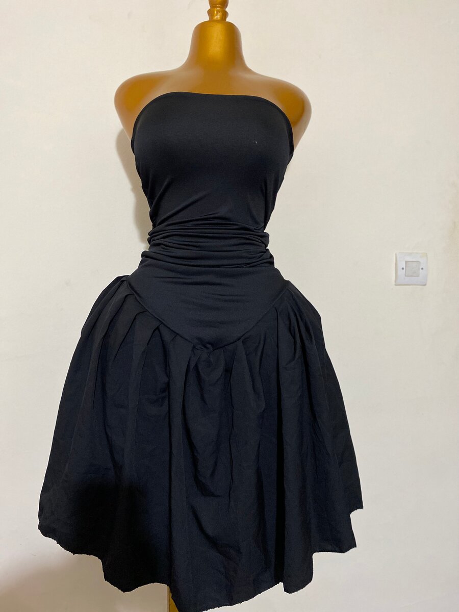 Robe Évasée Sans Manches
