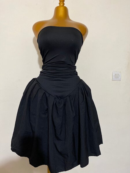 Robe Évasée Sans Manches