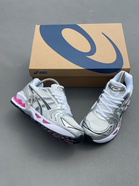 ASICS Sneakers Femme Mode