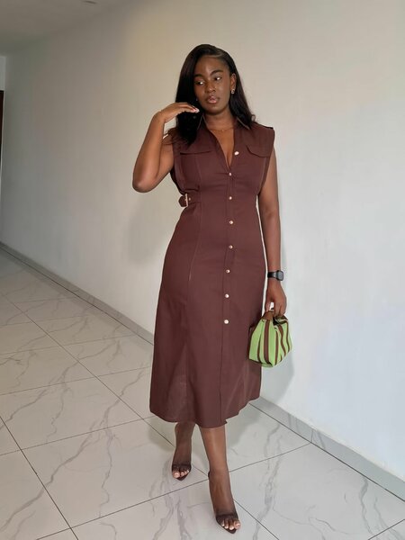 Robe midi sans manches marron