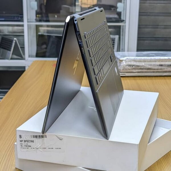 HP Spectre x360 Convertible