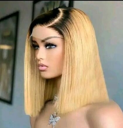 Perruque Blunt Blonde Éclatante