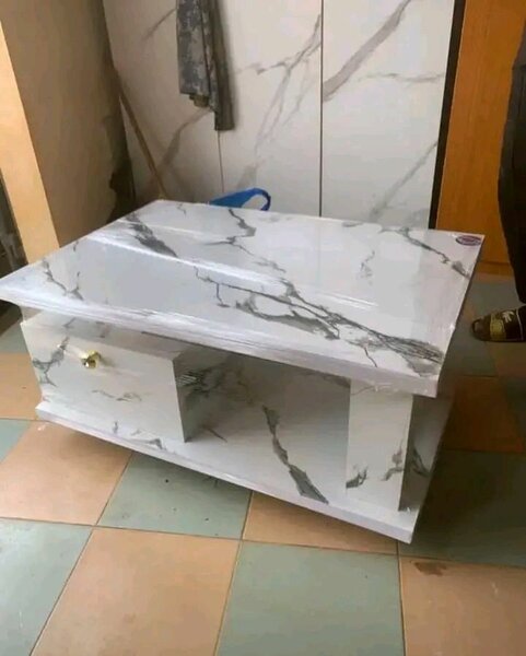 Table basse en marbre design