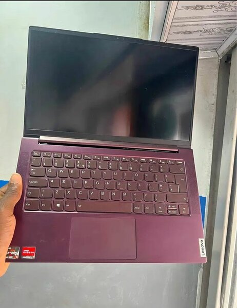 Ordinateur portable Lenovo Yoga