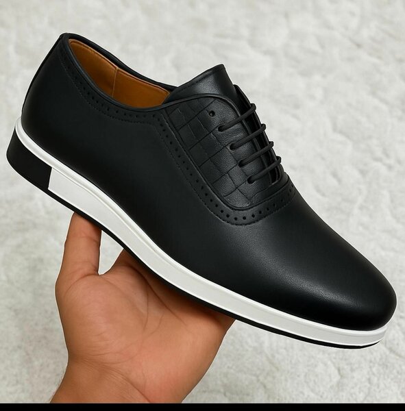 Chaussures habillées noires pour homme