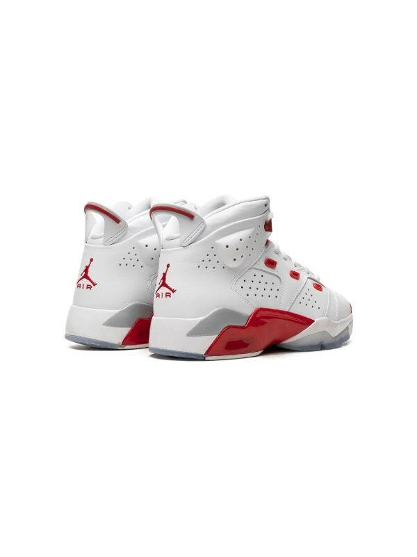 Baskets montantes blanches et rouges