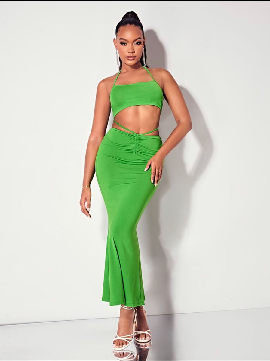 Robe moulante à bretelles chic