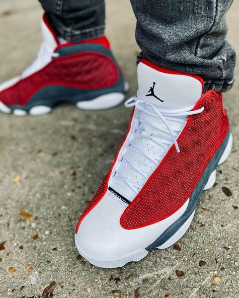 JORDAN 13