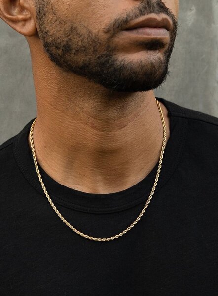 Collier en or élégant