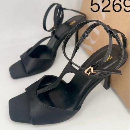 Sandales à talons élégantes