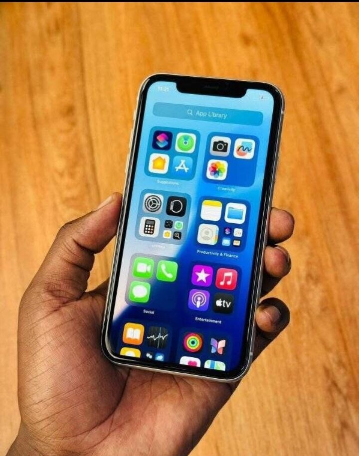 iPhone 12 Bleu 64Go