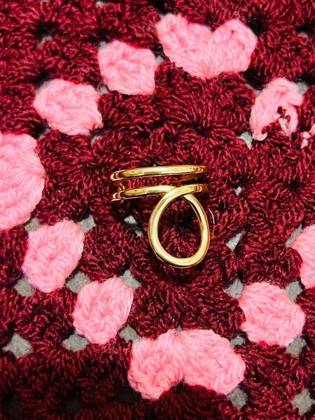 Bague en or minimaliste