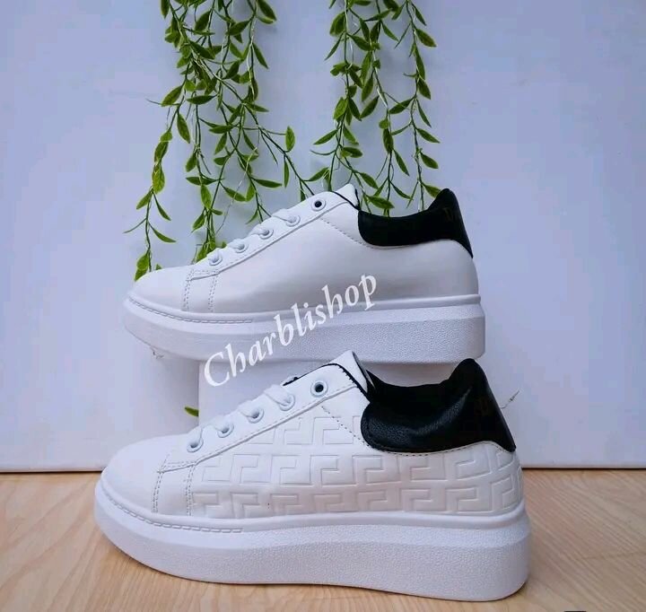 Baskets Blanches Femme Élégantes