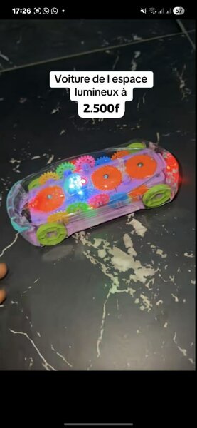 Voiture jouet lumineuse