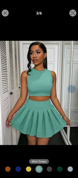 Ensemble Top et Jupe Plissée