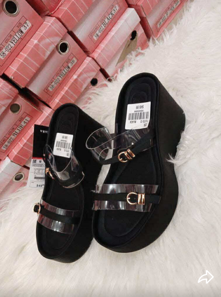 Sandales compensées transparentes