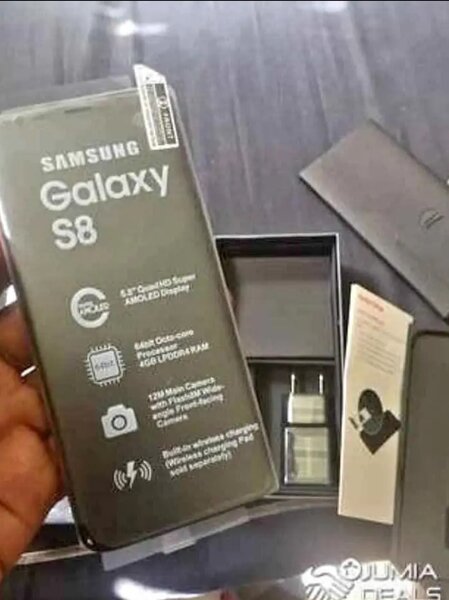 Samsung Galaxy S8 Smartphone